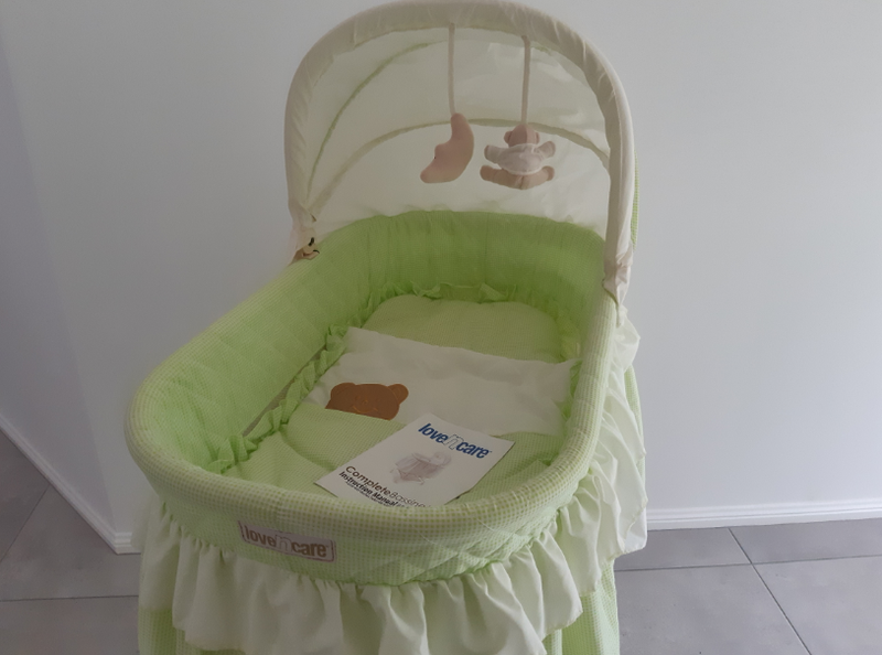 gumtree bassinet